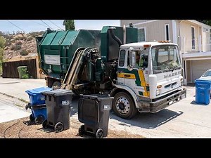 Waste Management Mack Midliner Amrep Octo Running Trash in Chatsworth