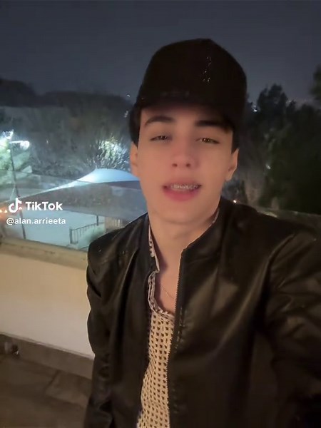 Bailes Locos: El Movimiento del Cholo en TikTok