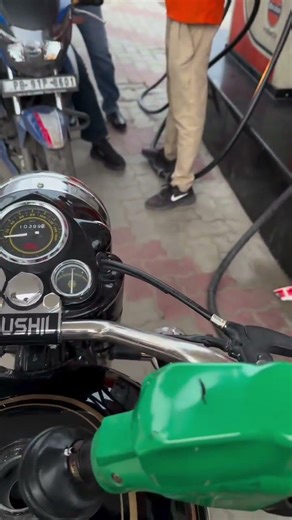 " ROYAL ENFIELD" naam hi kafi he #royalenfield #bullet350 #classic350