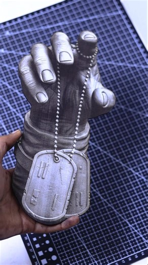 File available on the website Graphiqly.com