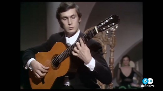 Paco de Lucía por Malagueña en el año 1970 #pacodelucia #malagueña #guitarristaflamenco #guitar #music | Academia de Guitarra F.Solís