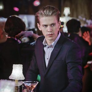 Carrie Diaries' Austin Butler cast as love interest in Arrow season 3