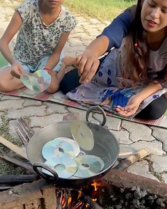 43K views · 270 reactions | Old discs reusing ideas _ Amazing #dish #diy #craft #homedecor | Deep's CRAFT | Facebook