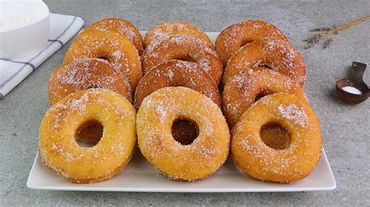 Easy Homemade Sugar Donuts: Sweet and Delicious