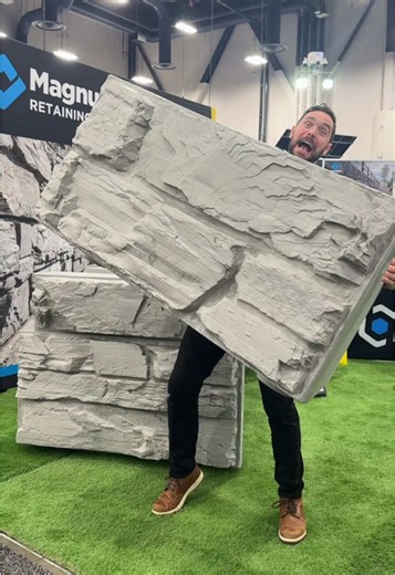 Durable Precast Concrete Retaining Wall Blocks for Construction