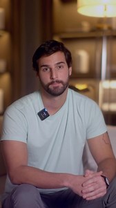 518K views · 16K reactions | No cometas el error de igualar el precio de la competencia. Así solo estarás devaluando tu producto o servicio. En vez de hacer eso, usa esta estrategia para que el propio cliente te dé las razones por las que eres más caro. #negocios #ventas #emprendimiento #emprendedor #startup | Franco Lulli | Facebook