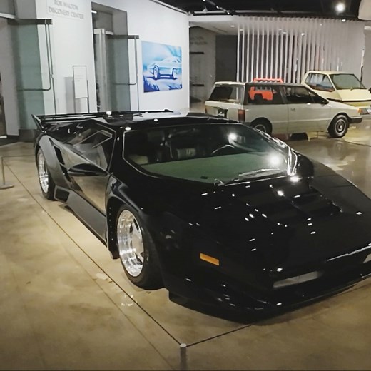 This Vector W8 (chassis number 5) is a new addition to the Petersen Museums collection. #vector #w8 #vectorw8 | Speed and Motion