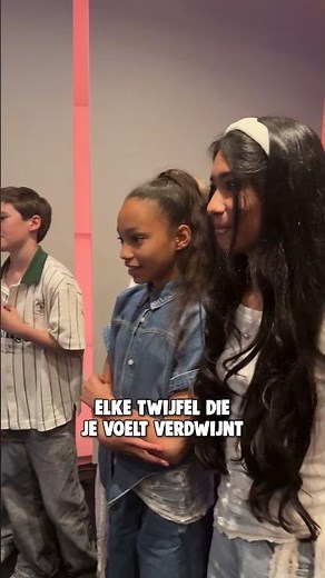BACKSTAGE BIJ HET INZINGEN VAN THE CROSSOVERS | JSF SHORTS 🇳🇱