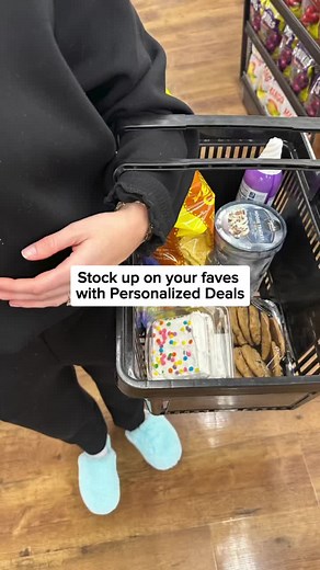 Save $$$ on all the things you actually like to eat. Get personalized deals with Albertsons for U™ #shopping #groceryshopping #shoppinghacks