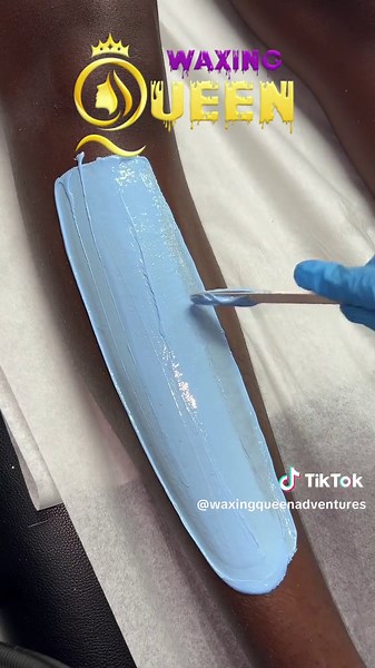 HOW TO EXFOLIATE MECHANICALLY You should be exfoliating 2-3 times a week to help help promote cell turnover (get rid of dead skin) There are so many different ways to exfoliate and so many different things to use. ##foryou##exfoliate##howto##howtotiktok##esthetician##exfoliation##skincare##skincareroutine##tutorial##viral##waxingvideos