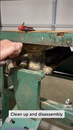 Clean Up and Disassembly Of Grizzly Table Saw - Part 3