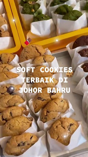 Soft cookies terbaik di johor bahru!! Memang rasa sedap paling penting tak manis sangat!! Instagram : @lovelytwenty.bake #jbcake #jbcakeshop #jbcakes #jbdessert #jbcafe #jbcafehopping #jbcookiejb #cookiesoftiktok #desserttiktok #caketiktok #johorbahru