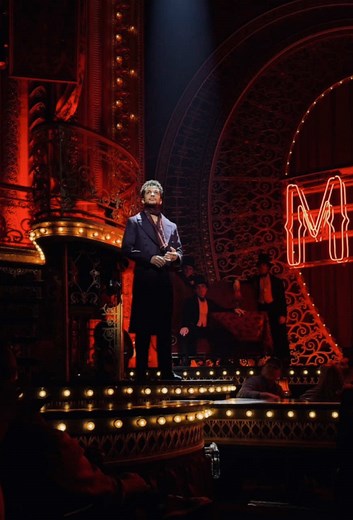 Moulin Rouge! Broadway: Jordan Fisher Shines in Roxanne