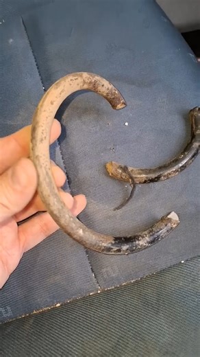 Mazda 2 Mk1: Coil Spring Snaps on Roundabout (Mazda 2 DY)