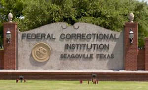 213K views · 1.2K reactions | In a Texas town, there's a place where 75% of the population has gotten Covid-19. Here's what it's like inside the hardest-hit federal prison in the US. https://cnn.it/2PESlas | CNN Replay | Facebook