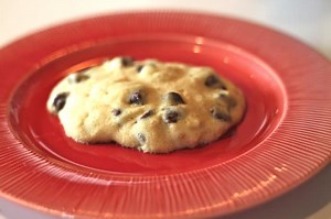 How to Make a Single Serve Microwave Chocolate Chip Cookie Recipe
