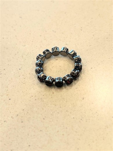 Necromancer’s Memory Band – Black Bead Stretch Ring With Crimson Eyes | Spirit Whisper Talisman | Borrow Memories From the Deceased - Etsy