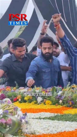 Jr NTR Pays Tribute at NTR Ghat on NTR Jayanti | Emotional Moments | PSR Times