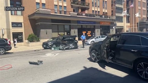 Witnesses recount CTA bus crash in Bridgeport that left multiple victims hurt