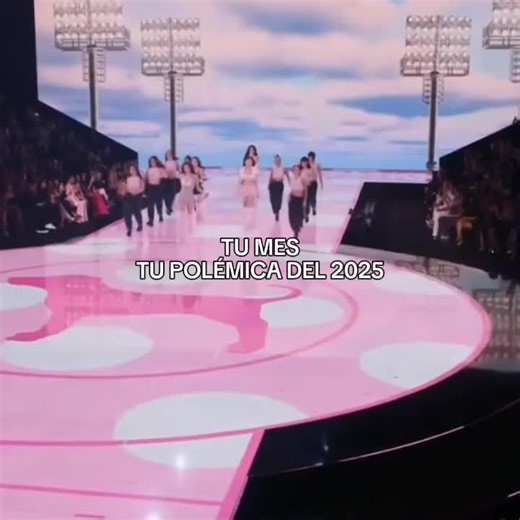 Presentación de TWICE: Un Encanto Polémico