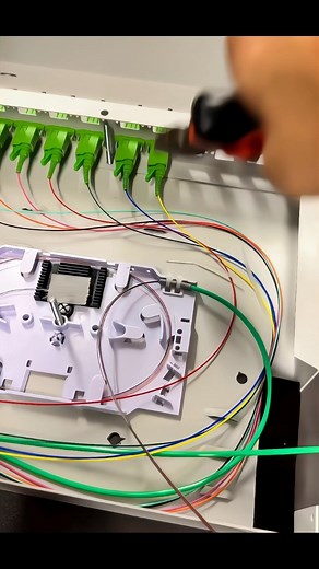 40K views · 371 reactions | How do Fiber Optic Connector and FDMS Splicing | ROAD LIFE | Facebook
