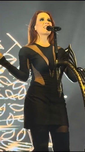 Simone Simons, Epica, The Grand Saga of Existence – A New Age Dawns, Part IX ❤️🖤 #SimoneSimons #epicaofficial | Simone Simons Paradiso