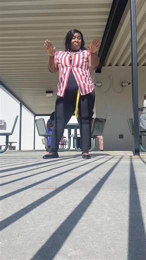 Da Pose Tho: Plus Size Edition Challenge