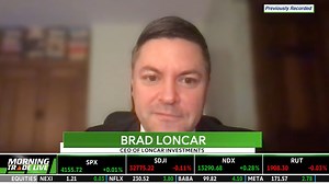 Brad Loncar is growing increasingly bullish about the outlook for Moderna, Regeneron and the rest of the biotech space 🧬📈 🎥 Loncar breaks down why #MRNA & #REGN are poised to continue to succeed within the current environment with Oliver Renick: Watch more: https://bit.ly/3oREtvg | Schwab Network