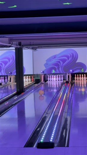 Bowling after work. 🎳#bowling #southkorea