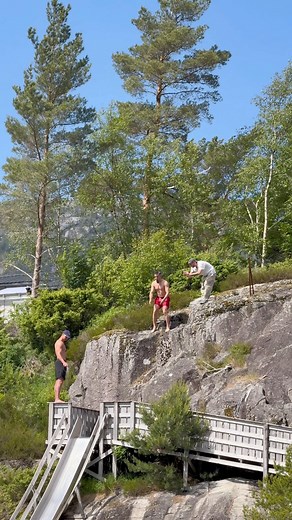 the scariest slide: fake vs. real | Alfonso Santaella