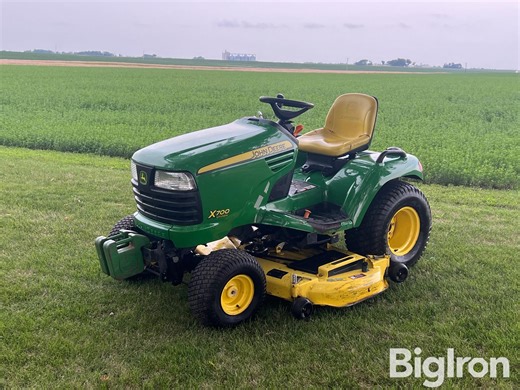 John Deere X700 Ultimate Lawn Tractor | Other
