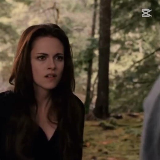 Bella protects her edward🥰😍|Bella and Edward❤️😅