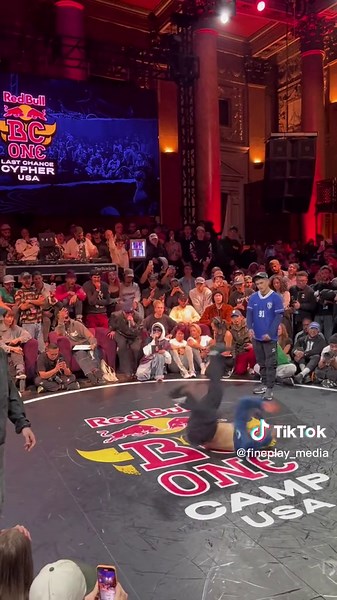 ニューヨークで輝く日本人ダンサーのパフォーマンス