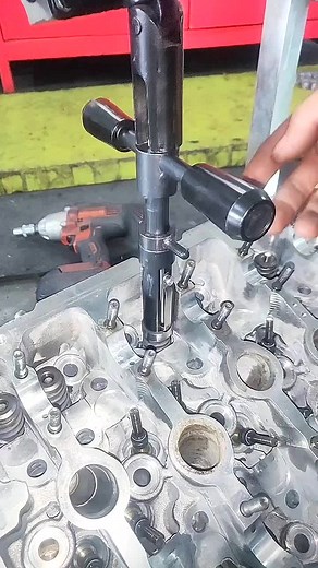 Valve Spring Tool for Engine Repair | Audi VR6