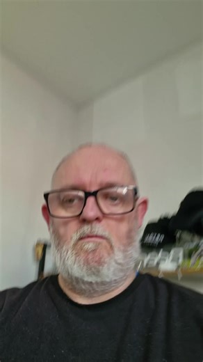 Beer Review Time Name: Accounts Are Grim Brewer: @Rivington Brewing Co x Left Handed Giant Style: DDH IPA Strength: 6.5% Aroma: citrus, earthy, tropical fruit Taste: Big Citrus Zest and peel, Juicy Fruit, Earthy Dry Finish. lovely stuff #reviewingbeer #drinktok #beerreview #craftbeer #fyp