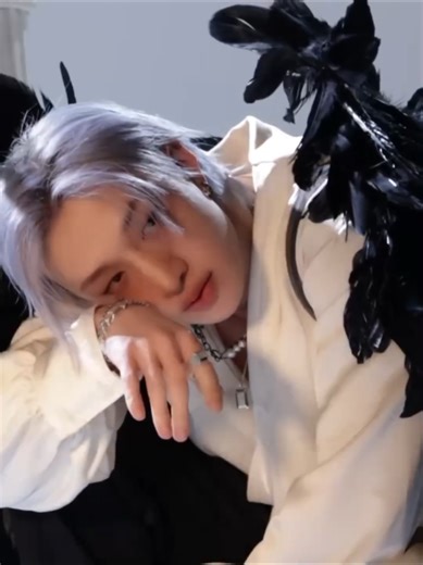 Bang Chan Official Fanclub STAY 6TH Gen Kit Revealed