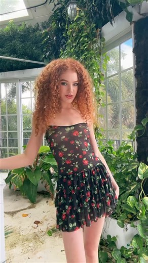 Zoe Ryder on Instagram: "鹿"