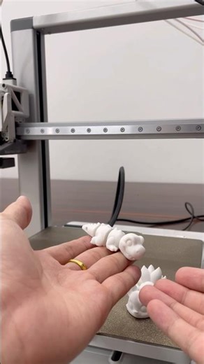 3D printed dinosaur keychain #3dprinting #toys #decor #keychain #dinosaur