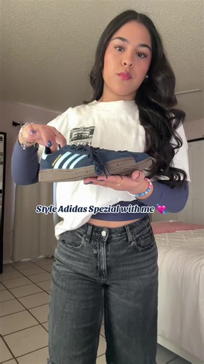 Stylish Outfit Ideas for Navy Blue Shoes