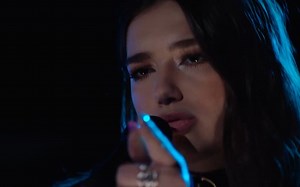 【做个1六周年】Dua Lipa - Be The One (2017年全英音乐评论家选择奖现场)