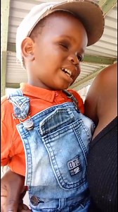 Ele não pode ver o rosto da mãe. Não pode ver o sol. Não pode ver o futuro. Mas ele sente dor, sente medo e sente esperança. Hoje, ele precisa de nós. Talvez você não possa ajudar muito… mas um pouco de muitos vira um milagre 🤍 Se você é pai, mãe, tia, tio ou simplesmente humano, imagine se fosse o seu filho. 💔 Não ignore. 🙏 Não passe direto. 🤍 Seja a mão que ajuda hoje. 📲 E-Mola: 872 761 873 📲 M-Pesa: 858 885 906 👤 Zenaida Ricardo Manhisse Se não puder doar, partilhe. Se não puder partil