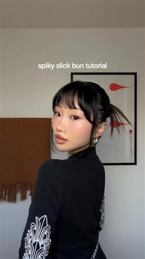 tâm on Instagram: "easiest way to do it and lasts all day for me #longhairstyles #slickbun #hairtutorial"