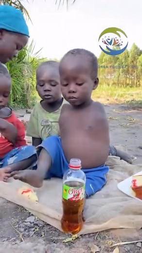 🎄 Christmas Hope for Vulnerable Children! 🥰 Buhubalo Children Foundation is raising £2000 to bring joy to vulnerable kids and households this festive season! 🎁 Your support will help provide a special feast and gifts for those who need it most. 🙏 Every contribution counts! 🙌 Let's spread love and kindness this Christmas. 💕 Donate today and be a part of making a difference! 💖 🔗Link in bio #GoFundMe #PayPal #BuhubaloChildrenFoundation #ChristmasFundraiser #SpreadLove" | Buhubalo children f