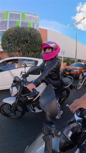 No pensé que bailaría 😹 #humor #motos #bromas #biker | Biker