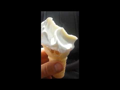 How to Properly Eat an Ice Cream Cone