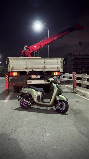 Expert Motorcycle Paint Works by Hyper Colors