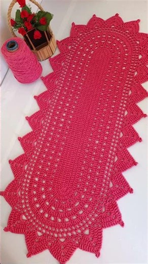 Trilho de mesa predileto em crochê