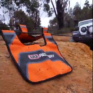 Dont jeopardise you or your vehicle's safety by using substandard recovery equipment 🙅‍♂️ ARB's vehicle recovery accessories are engineered and manufactured to the highest standards 💪 | ARB 4x4 Accessories