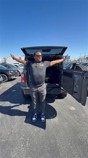 Tailgate season is here 🏈🦅 Check out the lineup of Ford vehicles on our lot that make every Eagles game day better. | Robin Ford Inc.