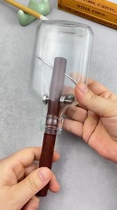 ¿Sabes cómo sacar el palo de madera de una botella de vidrio | Tembur03